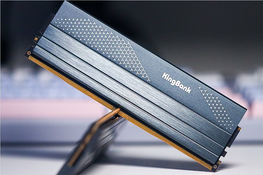 金百达 星刃 6400C32 48GX2 测评！